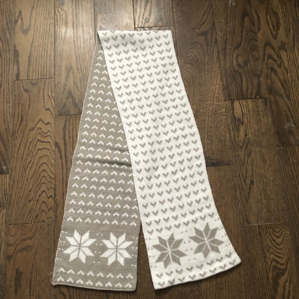 Taupe and White Knit Scarf